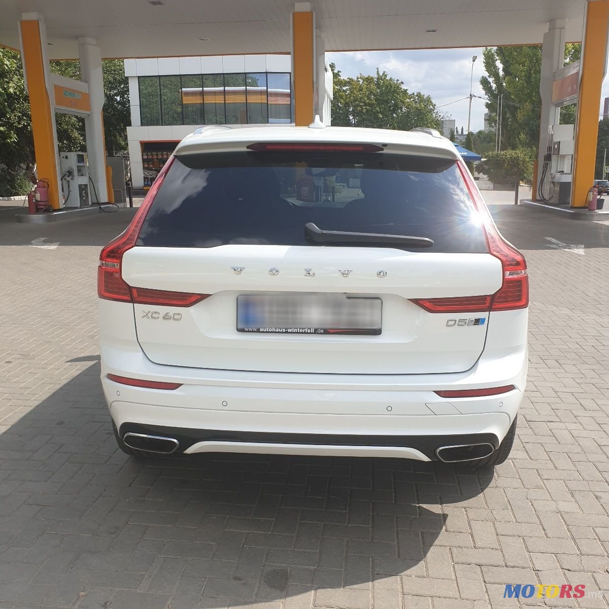 2018' Volvo XC60 photo #3