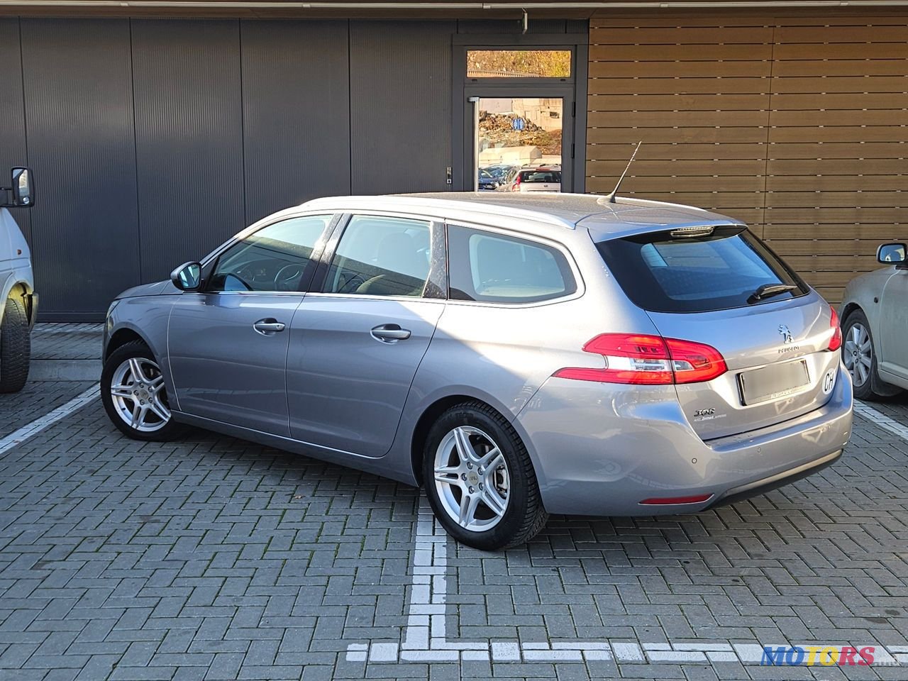 2015' Peugeot 308 photo #2