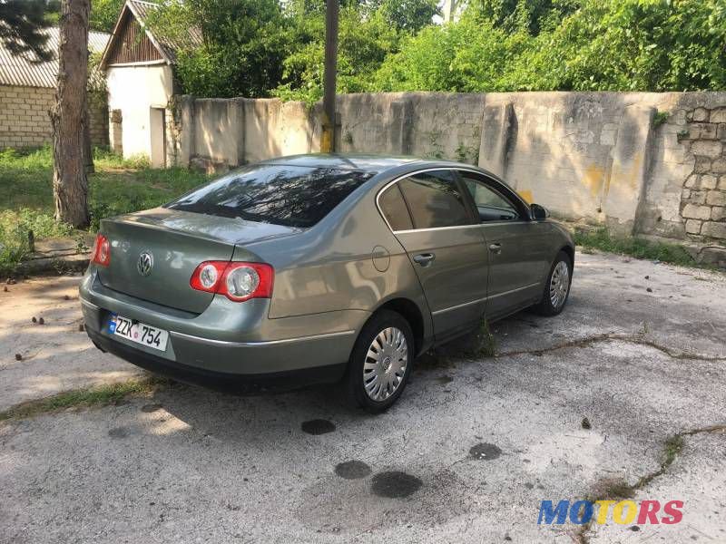 2007' Volkswagen Passat photo #1