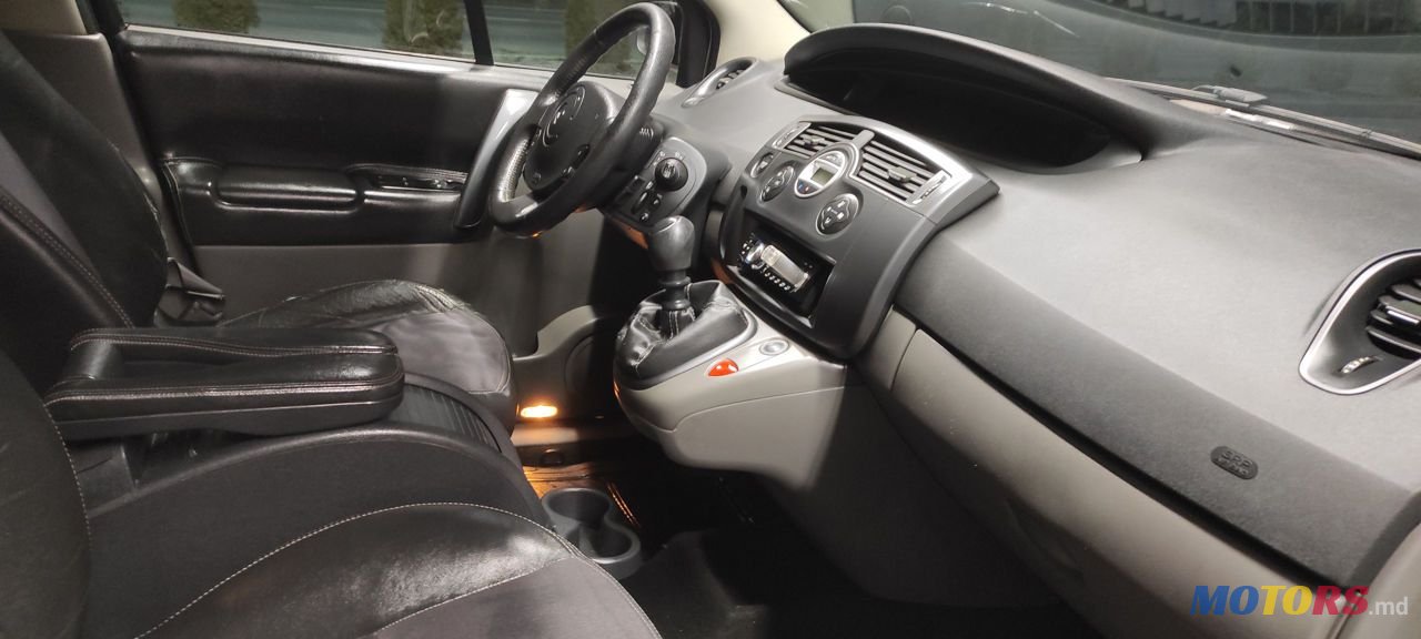 2006' Renault Scenic photo #5
