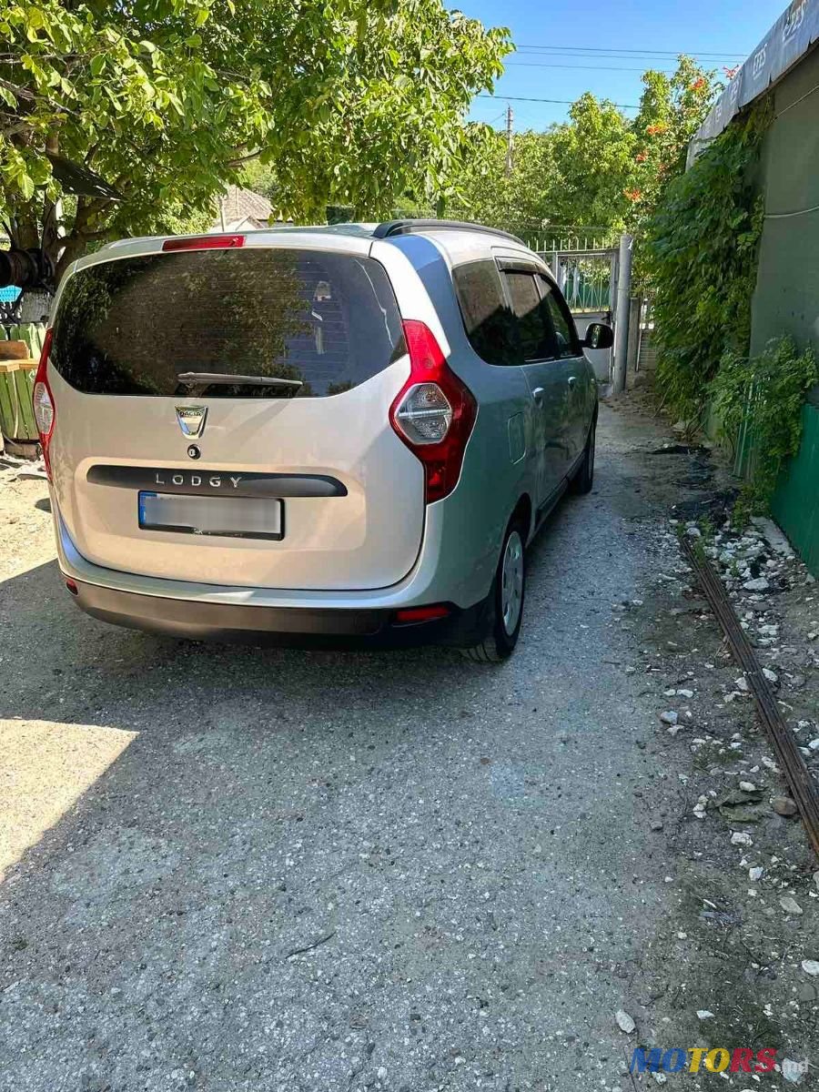 2012' Dacia Lodgy photo #2