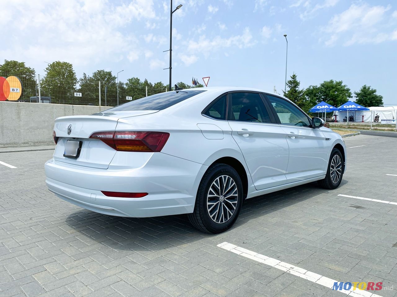 2019' Volkswagen Jetta photo #4
