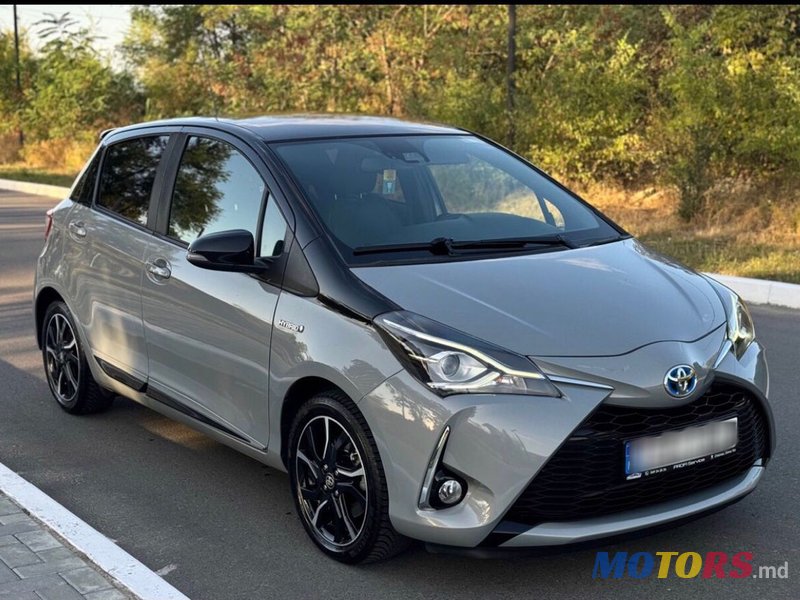 2019' Toyota Yaris photo #2