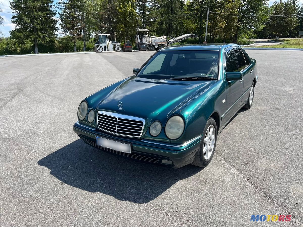1997' Mercedes-Benz E-Class photo #1