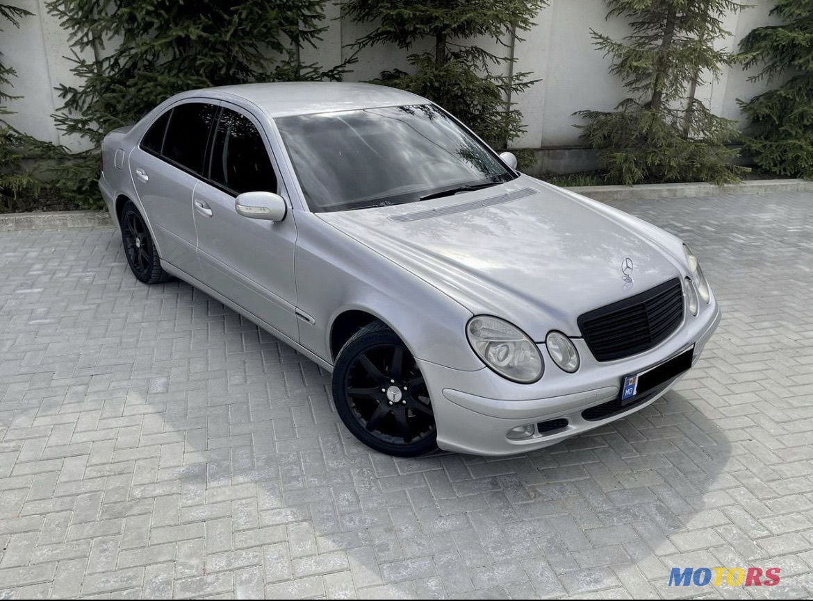 2005' Mercedes-Benz E Класс photo #1