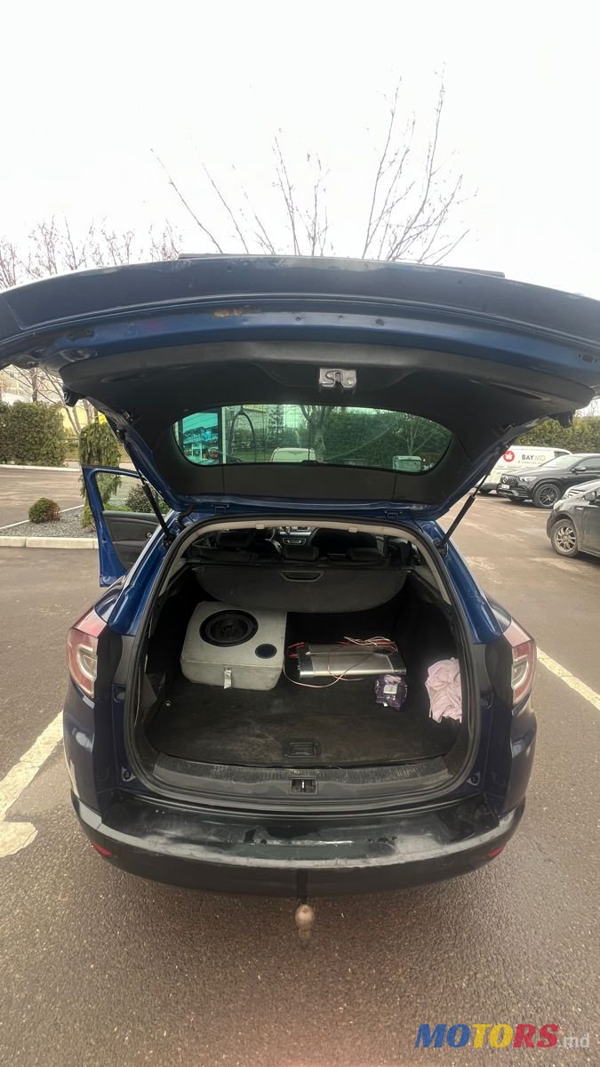 2010' Renault Megane photo #4