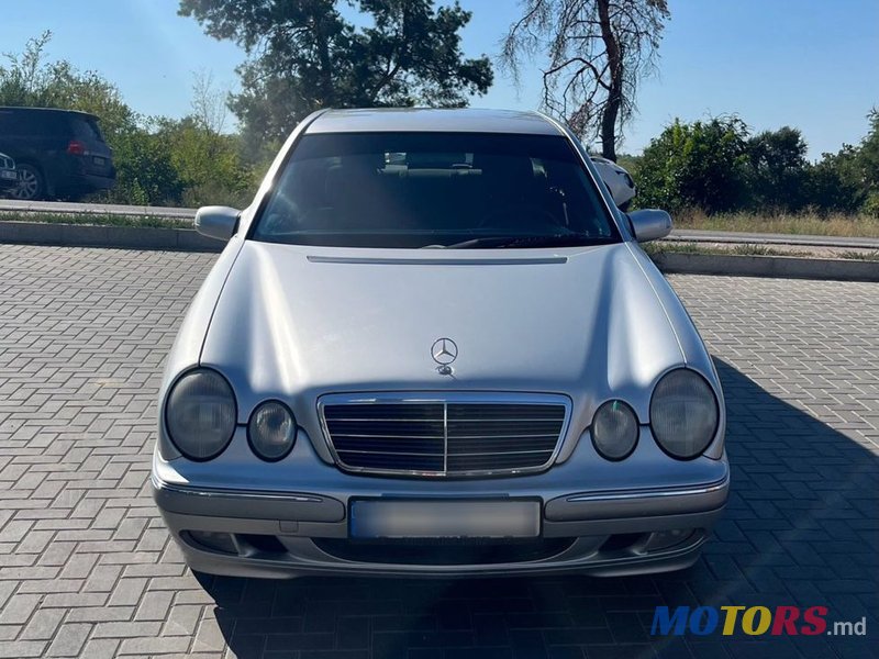 2001' Mercedes-Benz E-Class photo #4