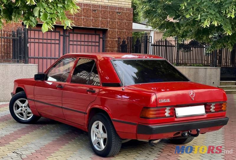 1984' Mercedes-Benz 190 photo #4