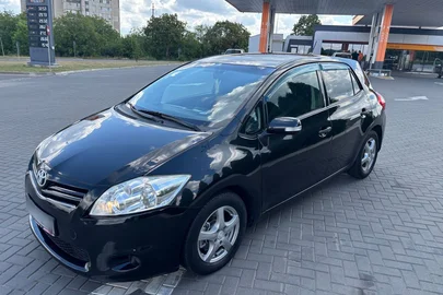 2012' Toyota Auris