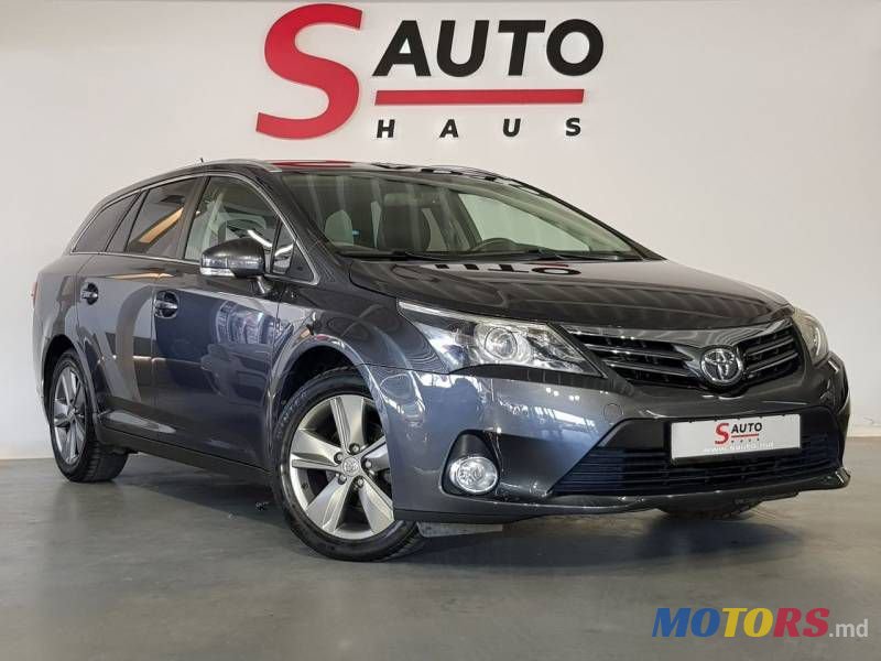 2014' Toyota Avensis photo #1