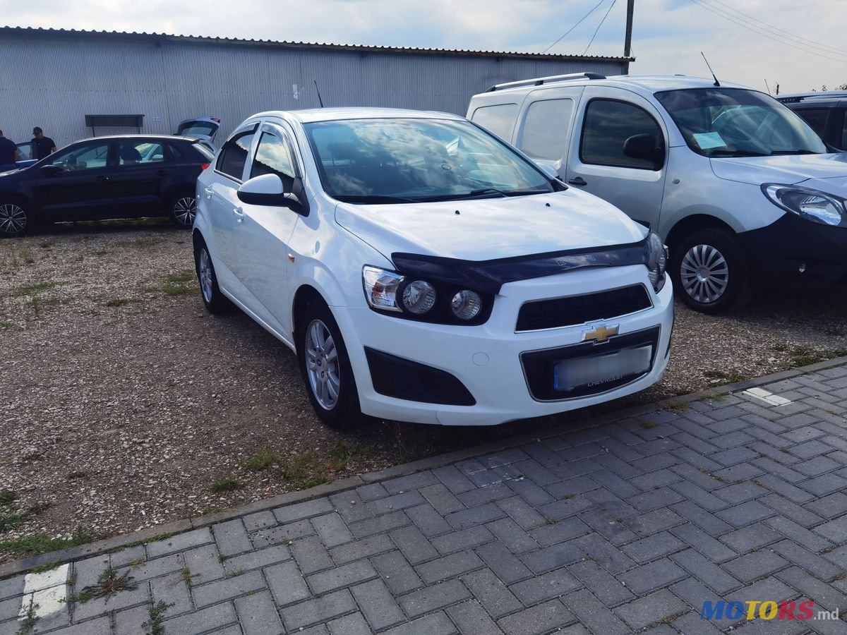 2012' Chevrolet Aveo photo #3