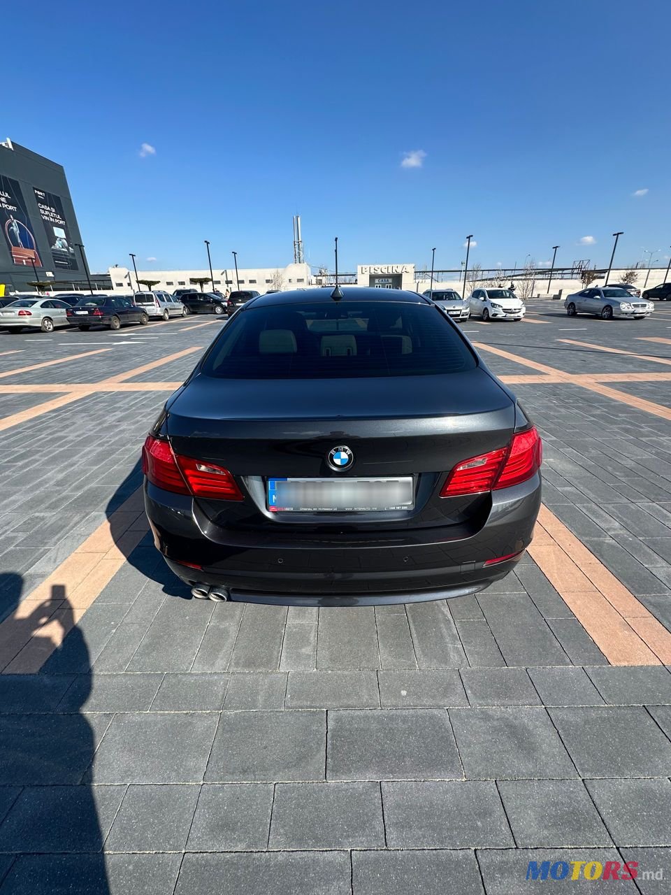 2012' BMW 5 Series photo #4