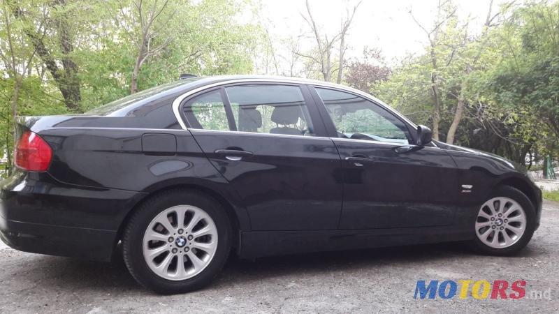 2009' BMW 3 Series photo #4