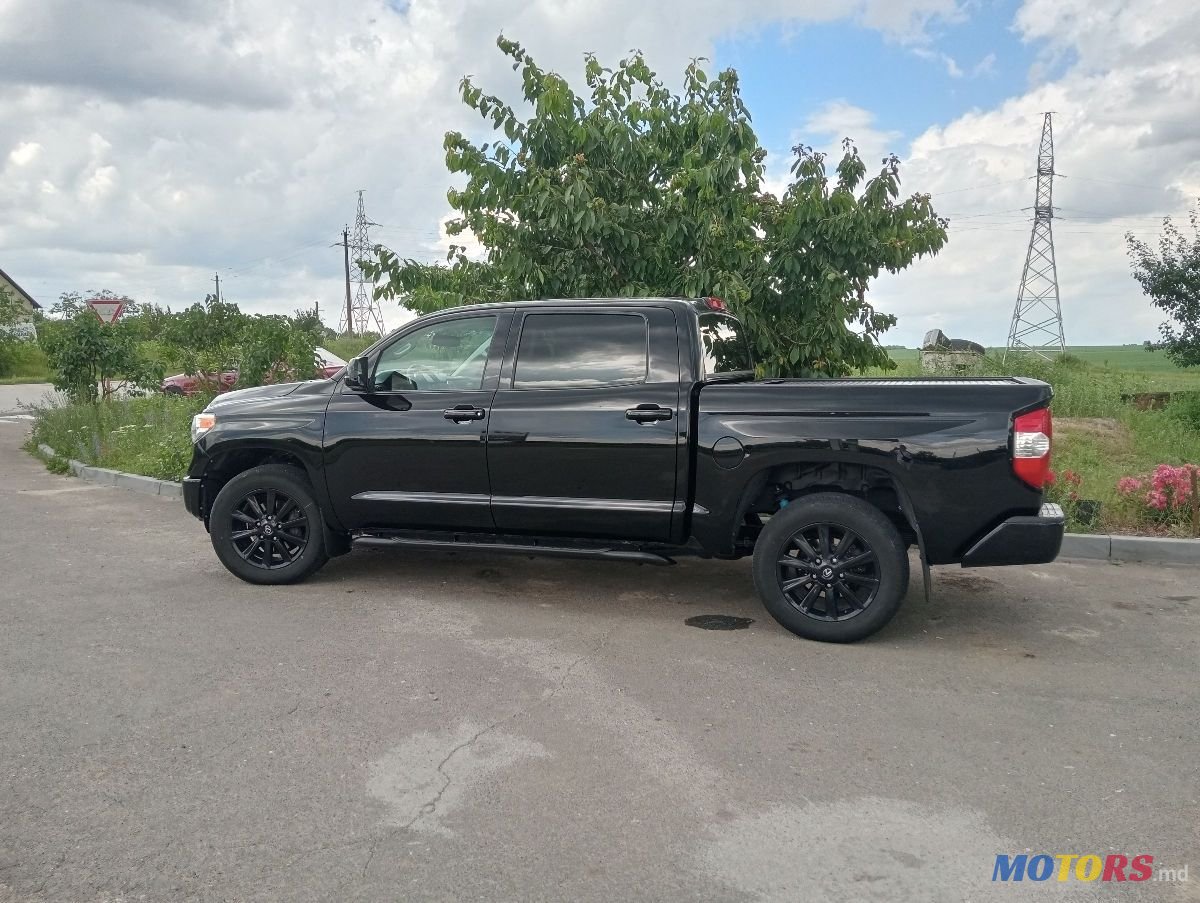 2015' Toyota Tundra photo #1