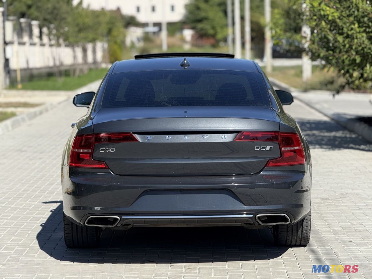 2016' Volvo S90 photo #4