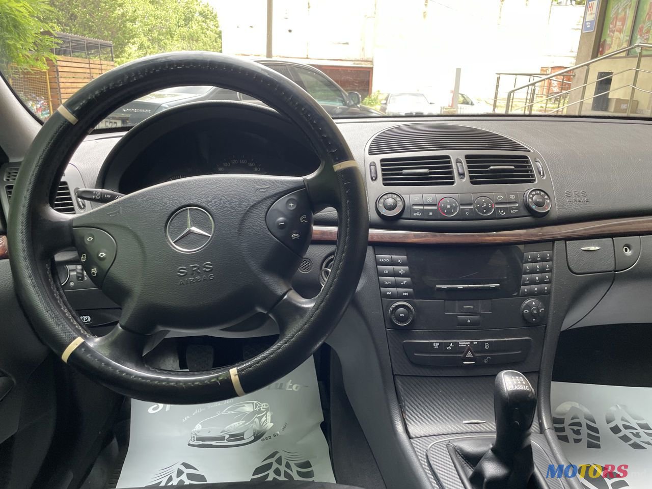 2005' Mercedes-Benz E Класс photo #3