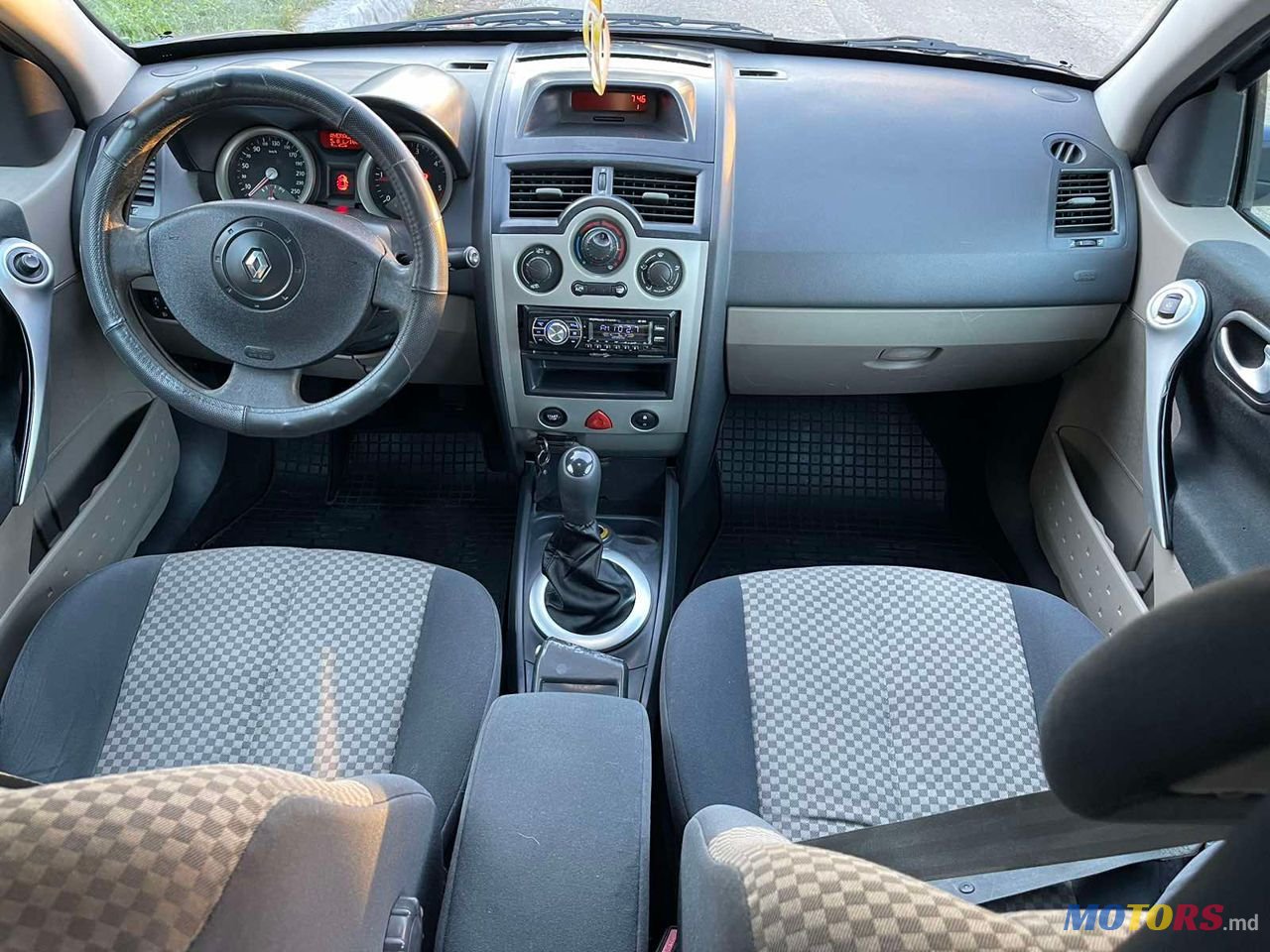 2006' Renault Megane photo #5