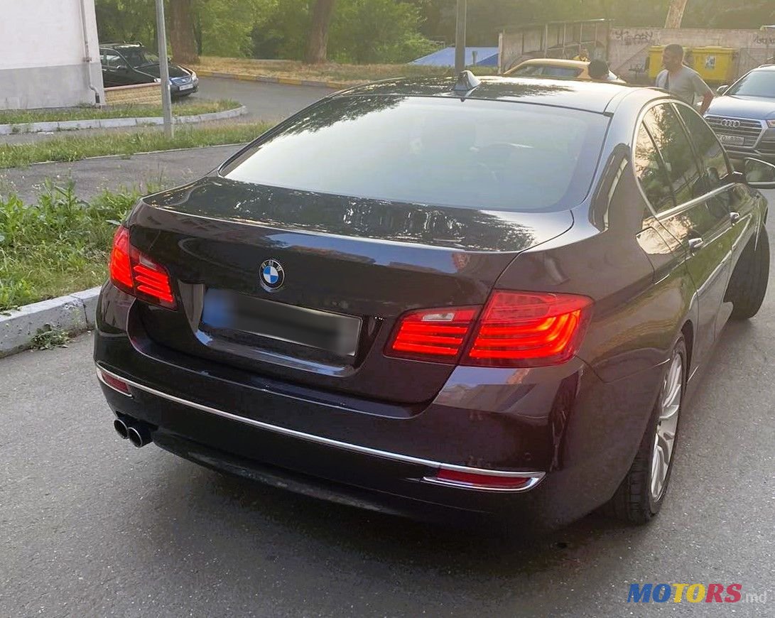 2014' BMW 5 Series photo #2