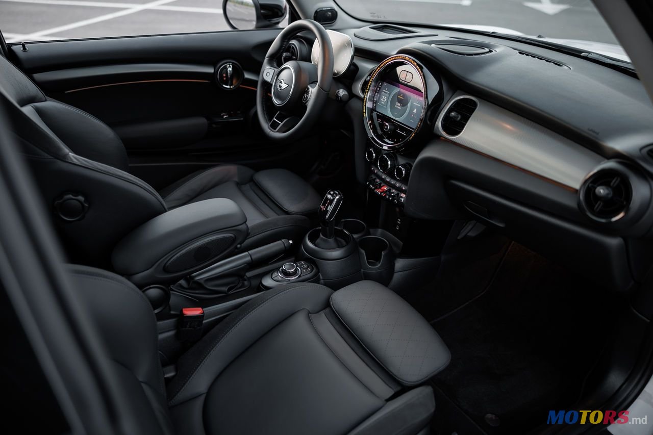 2023' MINI Cooper S photo #6