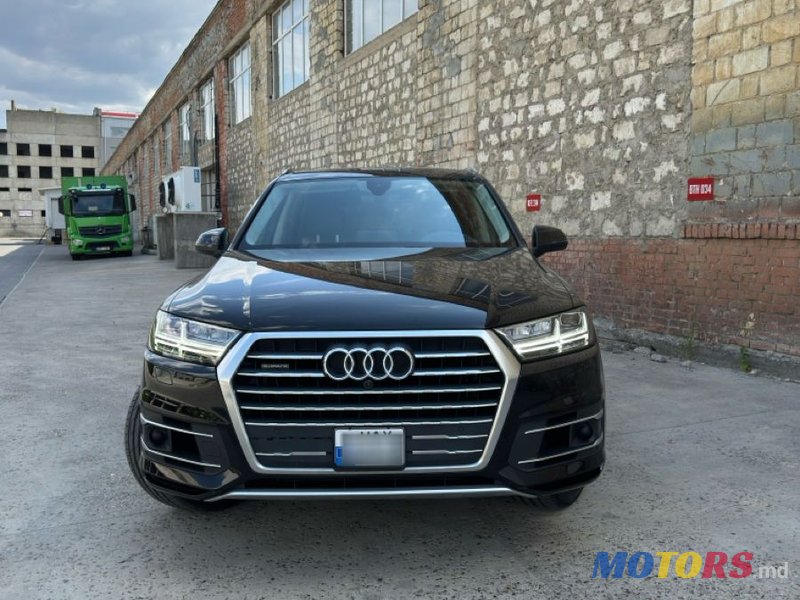 2018' Audi Q7 photo #1