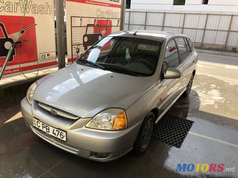 2004' Kia Rio photo #1