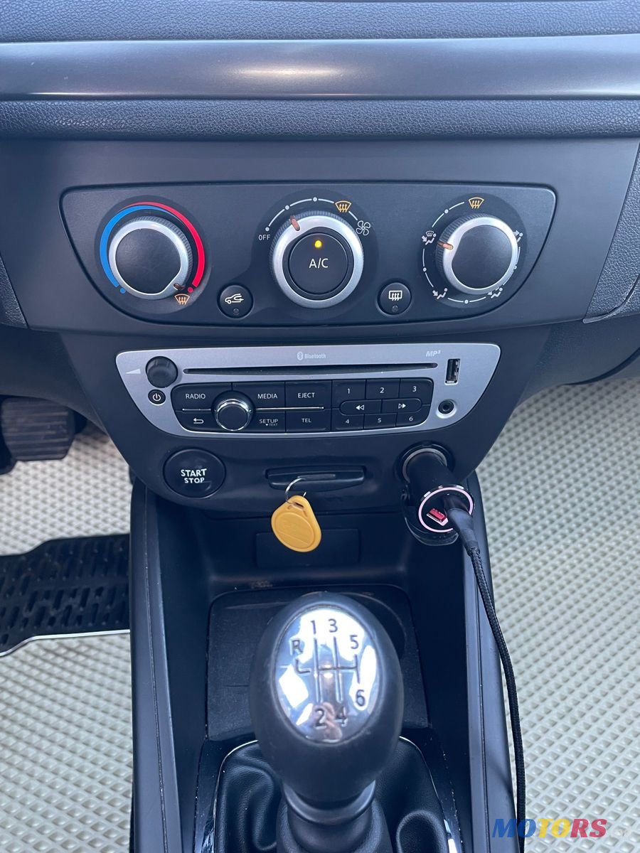 2015' Renault Megane photo #6