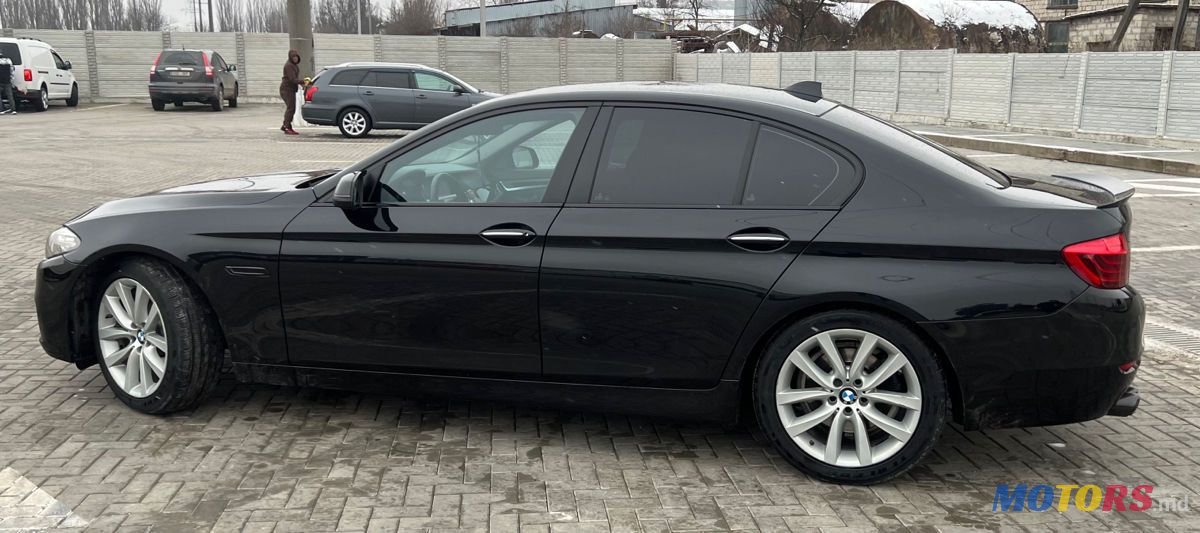 2015' BMW 5 Series photo #3