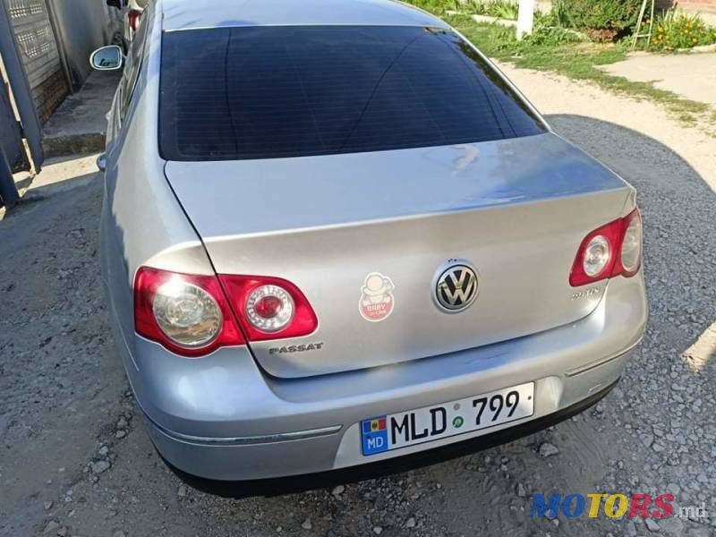 2006' Volkswagen Passat photo #1