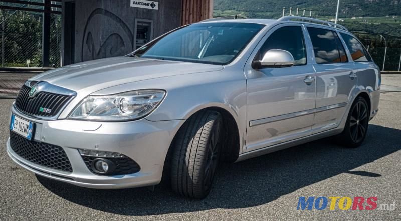 2010' Skoda Octavia RS photo #2