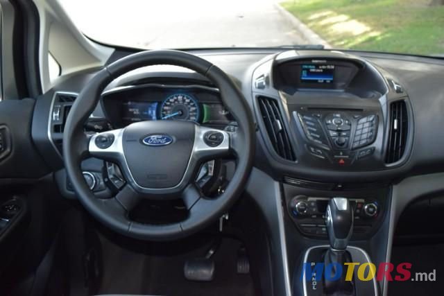 2013' Ford C-MAX photo #5