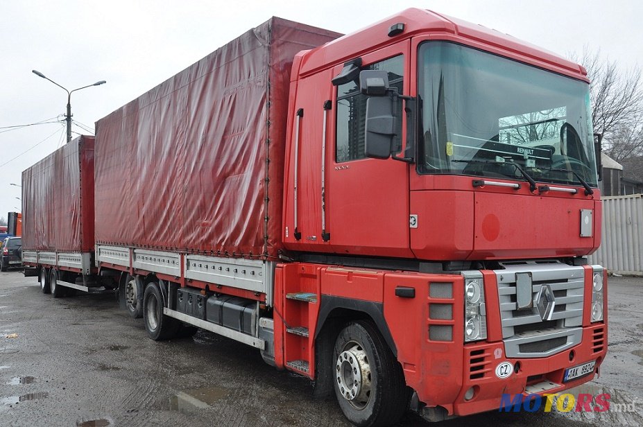 2006' Renault MAGNUM DXI 440.25 PR 6X2 photo #3