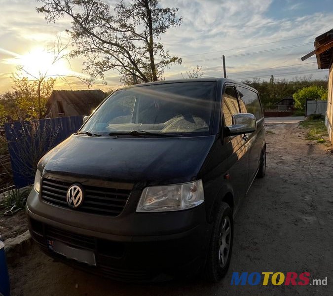 2003' Volkswagen Transporter photo #1