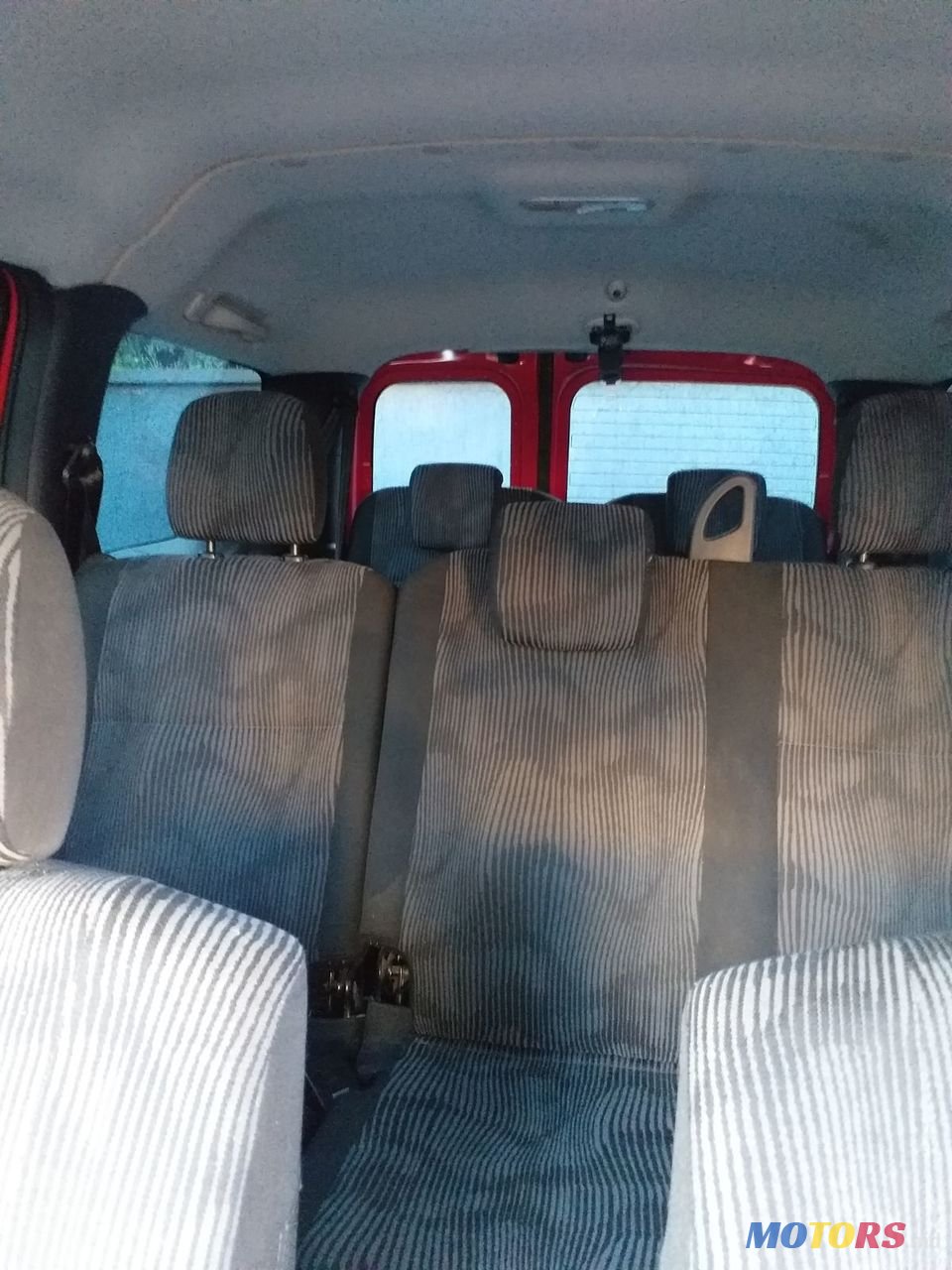 2010' Dacia Sandero photo #2