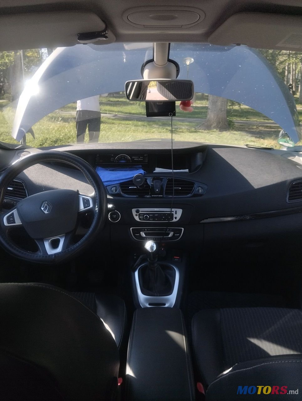 2012' Renault Scenic photo #4