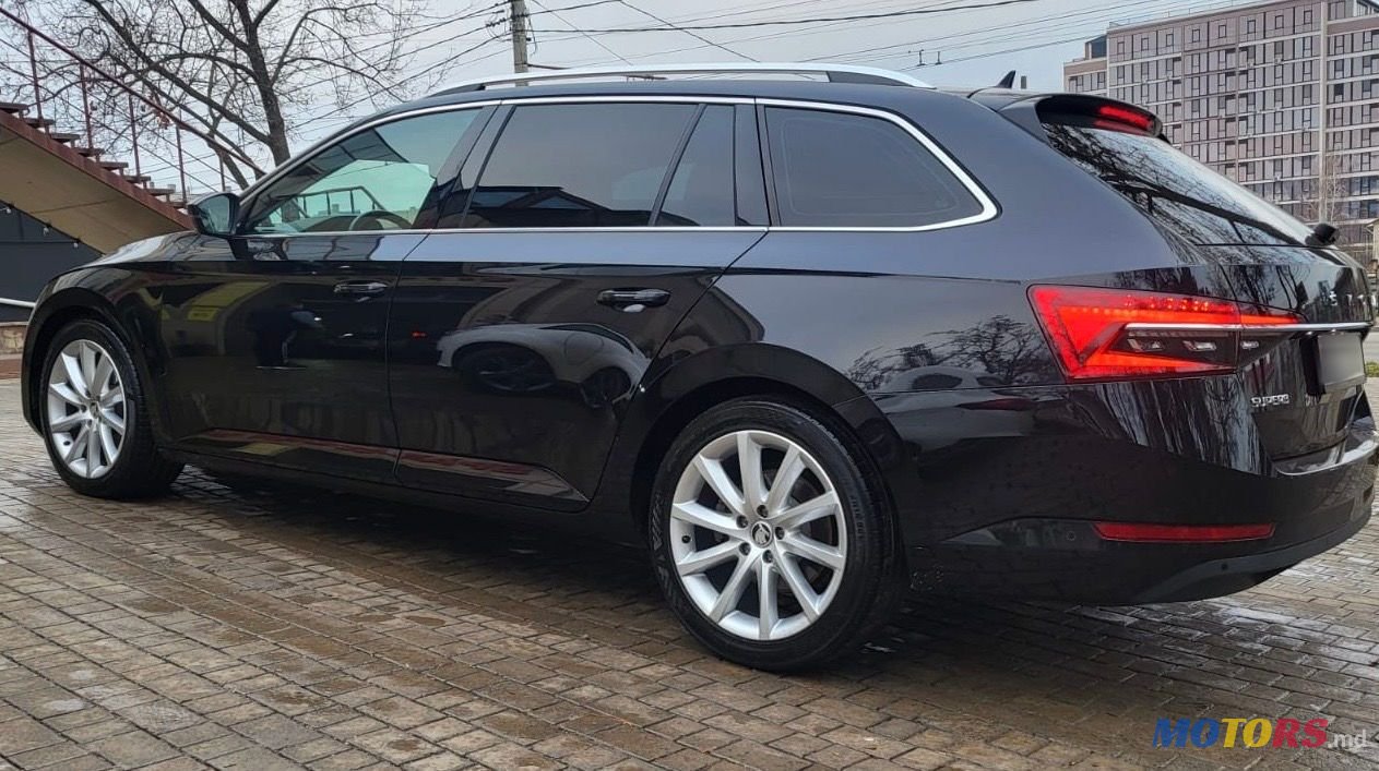 2020' Skoda Superb photo #4