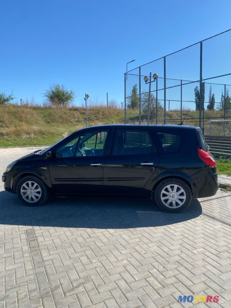 2007' Renault Grand Scenic photo #1