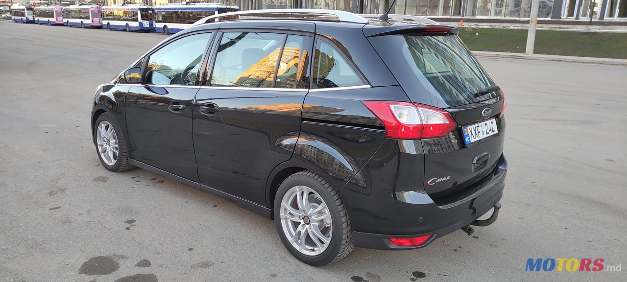 2013' Ford C-MAX photo #4