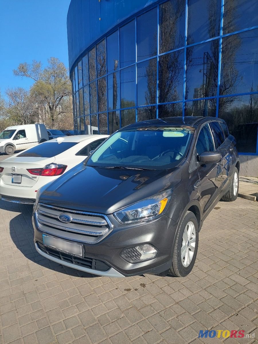 2019' Ford Escape photo #2