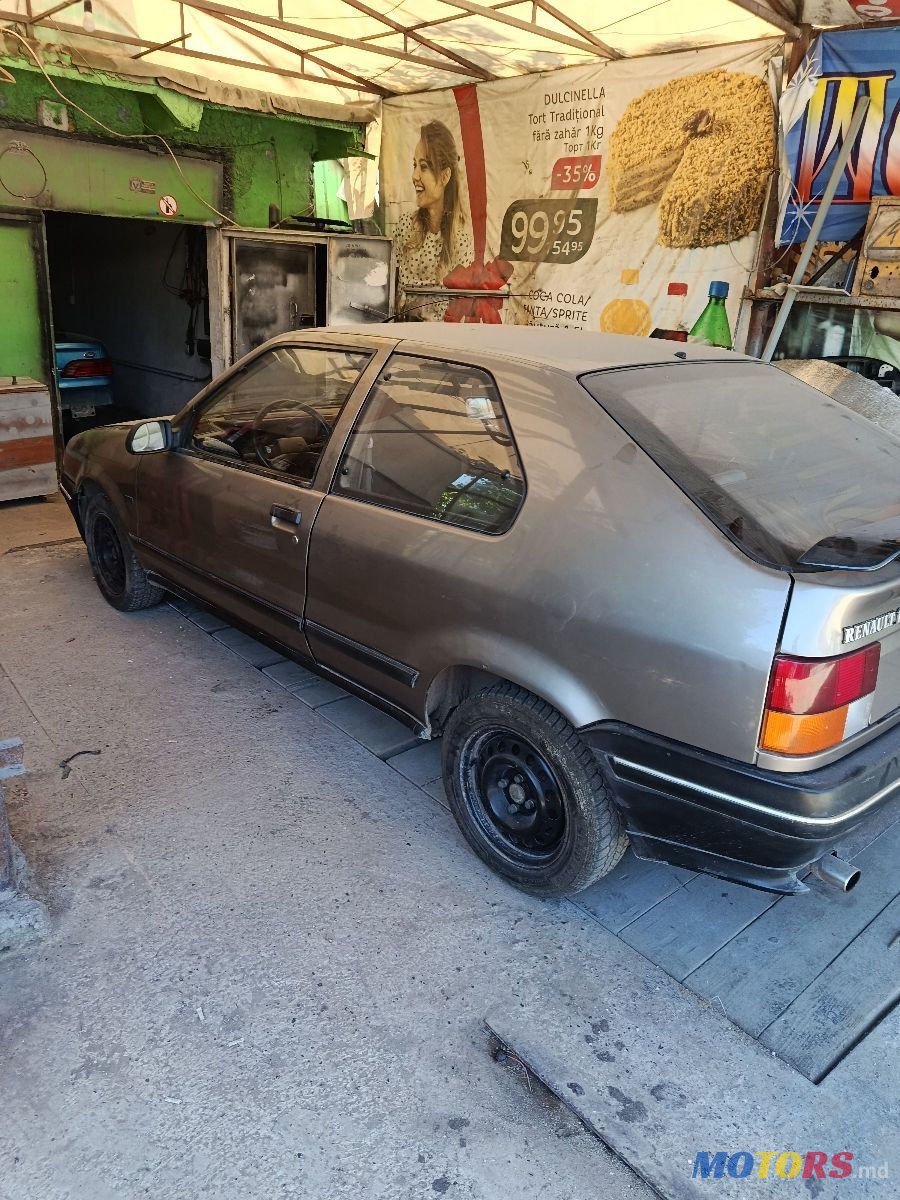 1989' Renault 19 photo #3