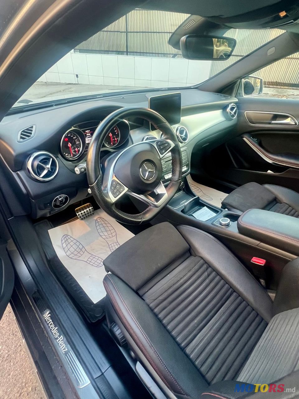 2017' Mercedes-Benz GLA photo #5