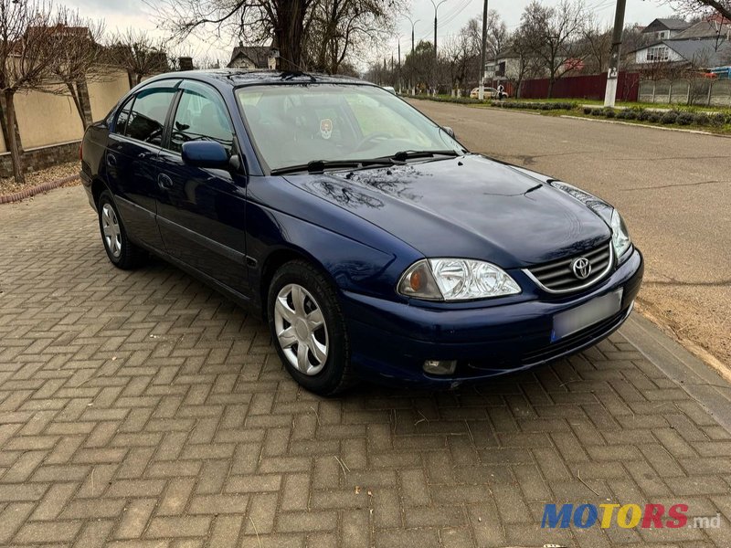 2001' Toyota Avensis photo #3