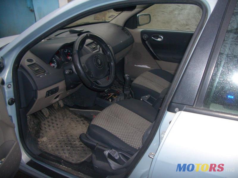 2004' Renault Megane photo #4