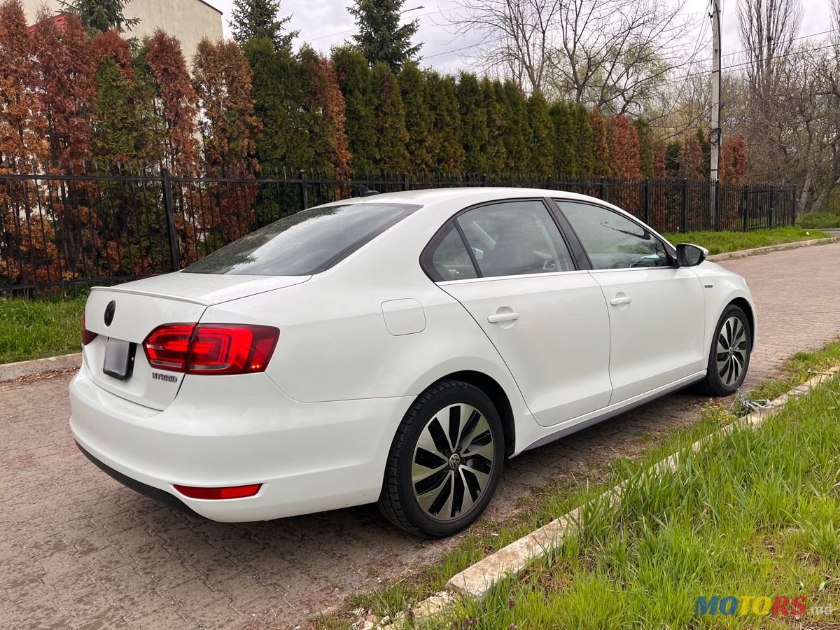2013' Volkswagen Jetta photo #3