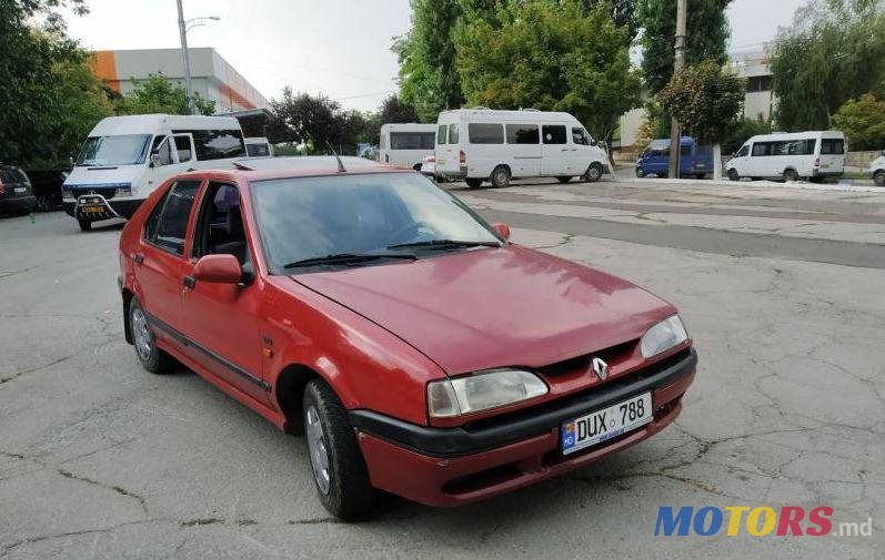 1993' Renault 19 photo #1