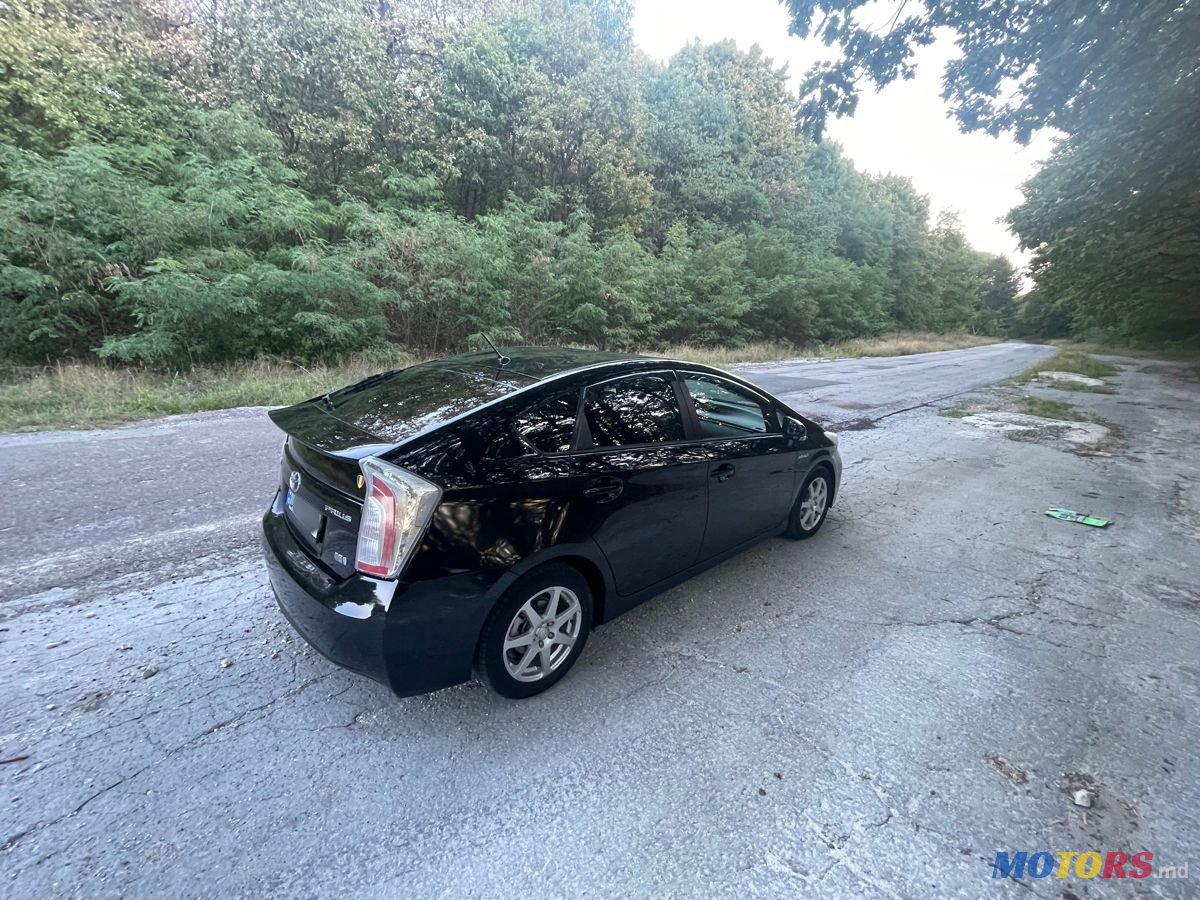 2012' Toyota Prius photo #5