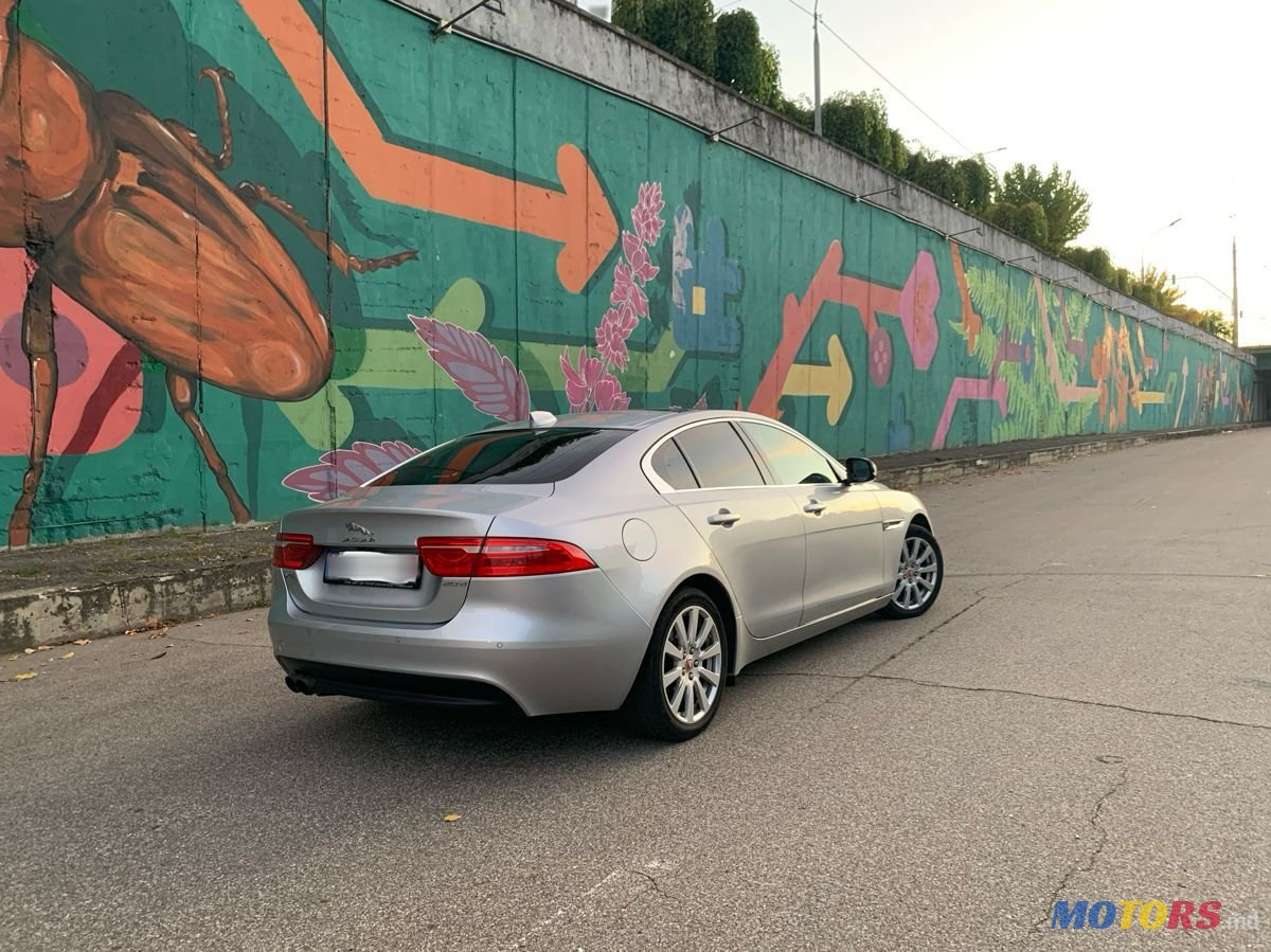 2016' Jaguar XE photo #2