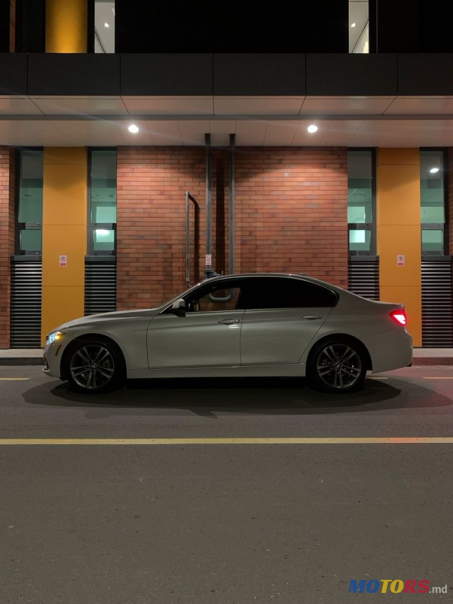 2017' BMW 3 Series photo #5