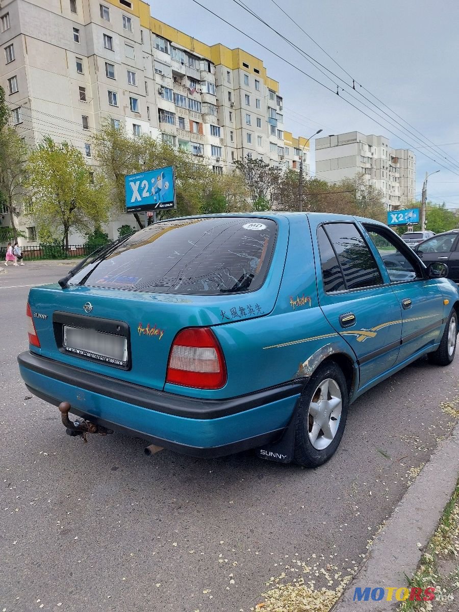 1995' Nissan Sunny photo #1