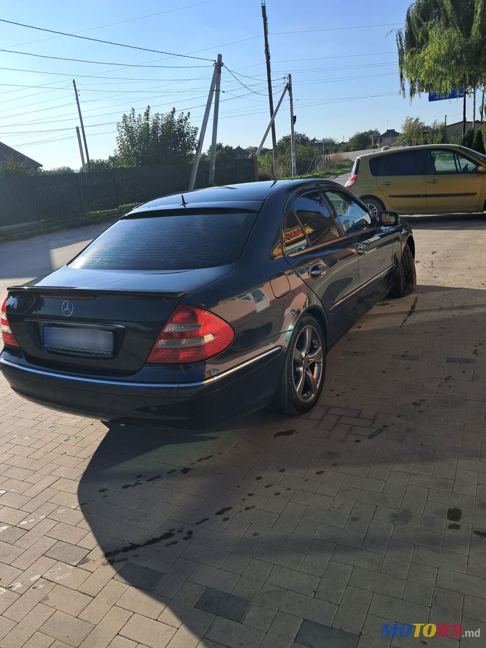 2004' Mercedes-Benz E-Class photo #5