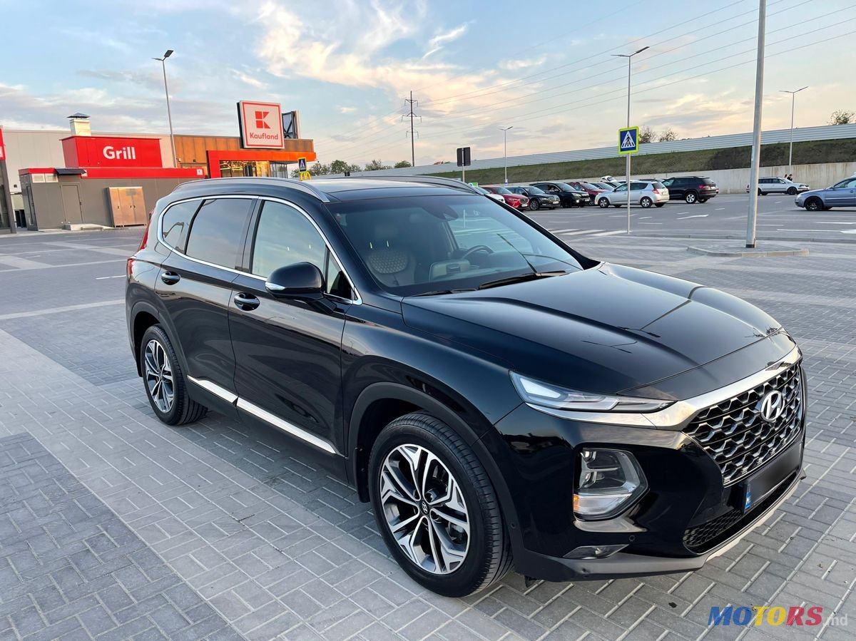 2019' Hyundai Santa Fe photo #4